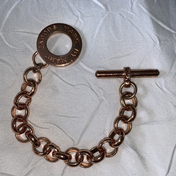 Marc Jacobs Rose Gold Toggle Bracelet - Picture 3 of 6